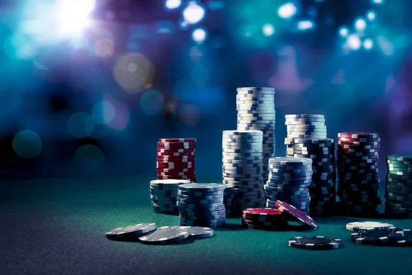 Live dealer at vioslot blackjack table with multiple camera angles